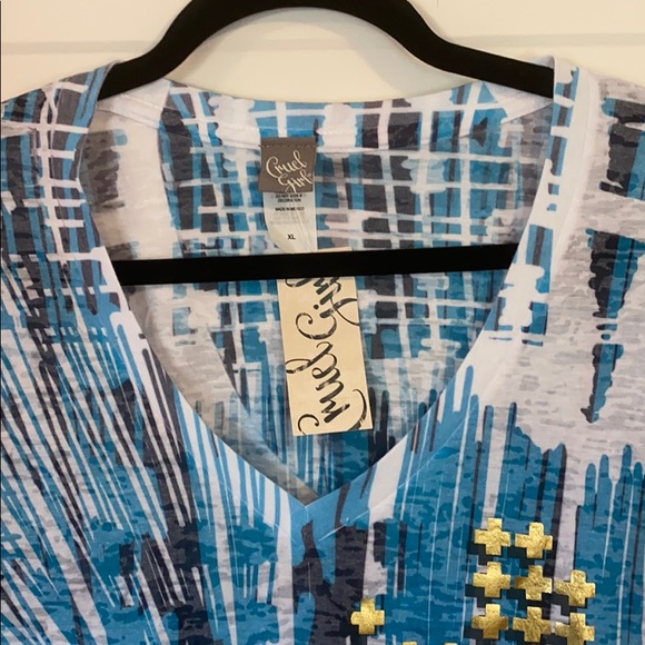 Top - Picture 3 of 4